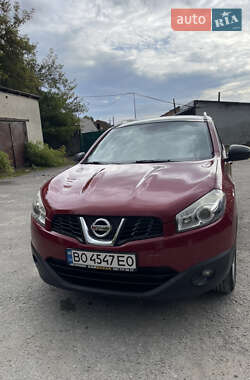 Позашляховик / Кросовер Nissan Qashqai+2 2010 в Збаражі