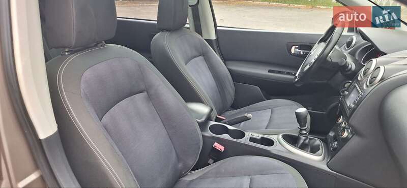Внедорожник / Кроссовер Nissan Qashqai+2 2011 в Новоархангельске