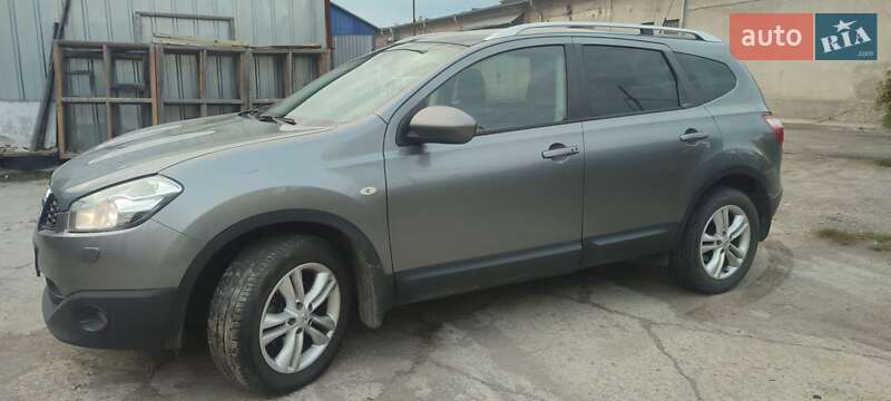 Позашляховик / Кросовер Nissan Qashqai+2 2011 в Вінниці