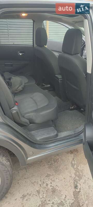 Позашляховик / Кросовер Nissan Qashqai+2 2011 в Вінниці