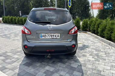 Позашляховик / Кросовер Nissan Qashqai+2 2011 в 