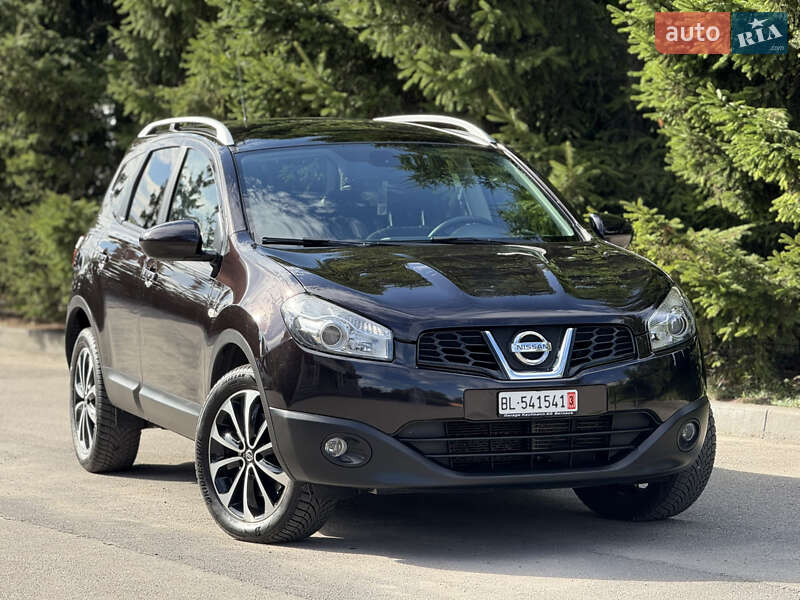 Nissan Qashqai+2 2011