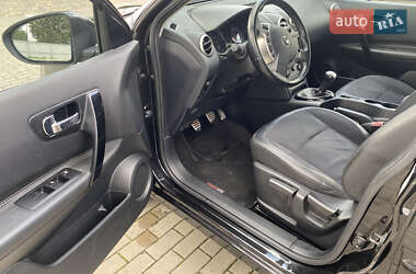 Внедорожник / Кроссовер Nissan Qashqai+2 2013 в 