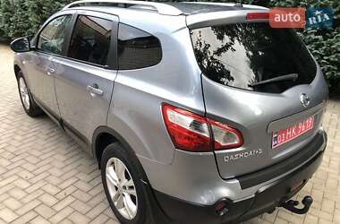 Позашляховик / Кросовер Nissan Qashqai+2 2011 в  фото 12 Позашляховик / Кросовер Nissan Qashqai+2 2011 в