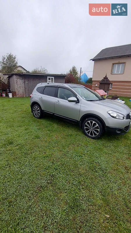 Внедорожник / Кроссовер Nissan Qashqai+2 2011 в Ивано-Франковске