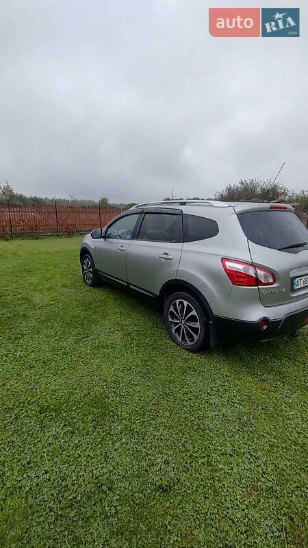Внедорожник / Кроссовер Nissan Qashqai+2 2011 в Ивано-Франковске