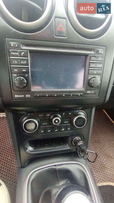 Внедорожник / Кроссовер Nissan Qashqai+2 2011 в Ивано-Франковске