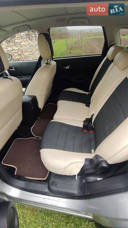 Внедорожник / Кроссовер Nissan Qashqai+2 2011 в Ивано-Франковске
