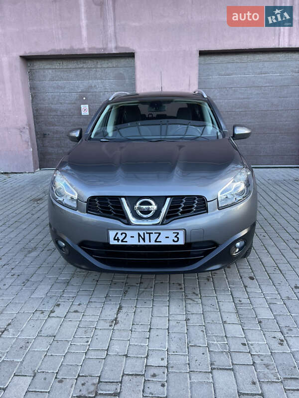 Позашляховик / Кросовер Nissan Qashqai+2 2010 в Львові фото 3 Позашляховик / Кросовер Nissan Qashqai+2 2010 в Львові