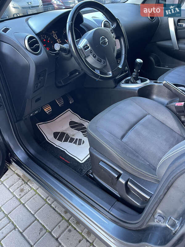 Позашляховик / Кросовер Nissan Qashqai+2 2010 в Львові фото 16 Позашляховик / Кросовер Nissan Qashqai+2 2010 в Львові