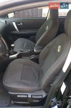Внедорожник / Кроссовер Nissan Qashqai+2 2011 в 
