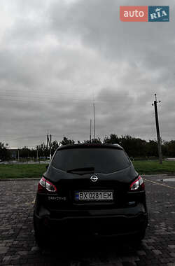 Внедорожник / Кроссовер Nissan Qashqai+2 2011 в 