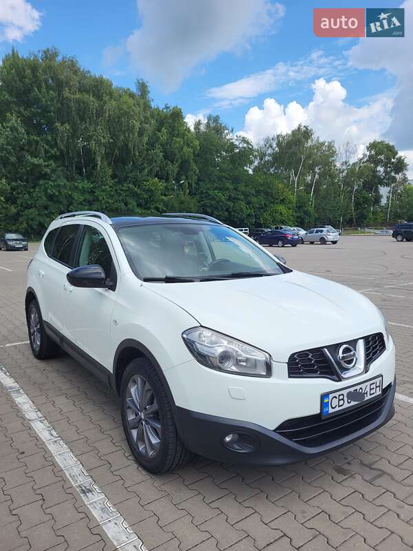 Позашляховик / Кросовер Nissan Qashqai+2 2011 в Чернігові фото 2 Позашляховик / Кросовер Nissan Qashqai+2 2011 в Чернігові