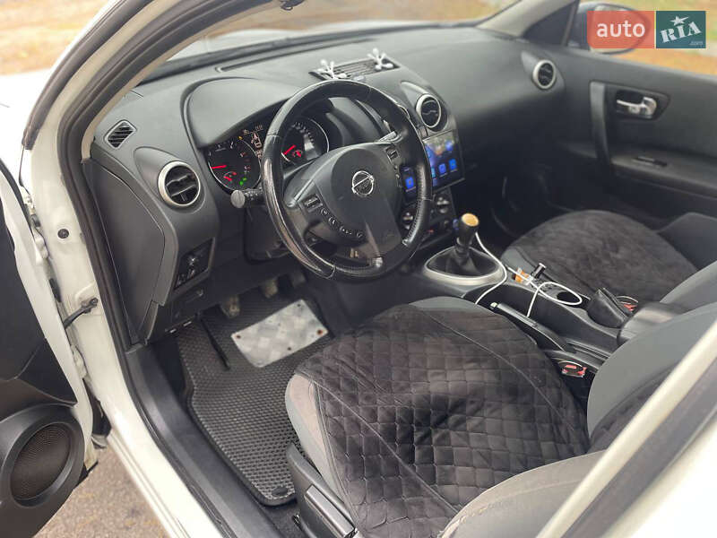 Внедорожник / Кроссовер Nissan Qashqai+2 2013 в Новых Санжарах