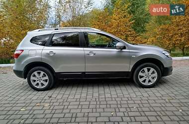 Внедорожник / Кроссовер Nissan Qashqai+2 2011 в 