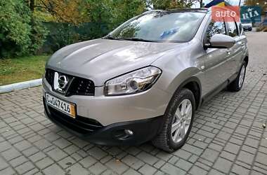 Внедорожник / Кроссовер Nissan Qashqai+2 2011 в 