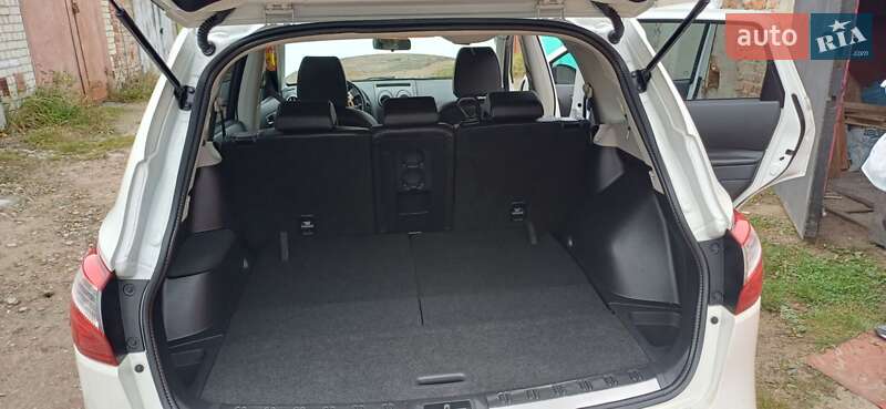 Внедорожник / Кроссовер Nissan Qashqai+2 2013 в Чернигове