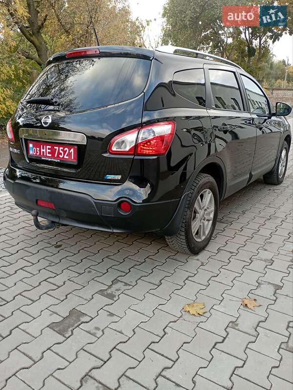 Внедорожник / Кроссовер Nissan Qashqai+2 2011 в Дубно
