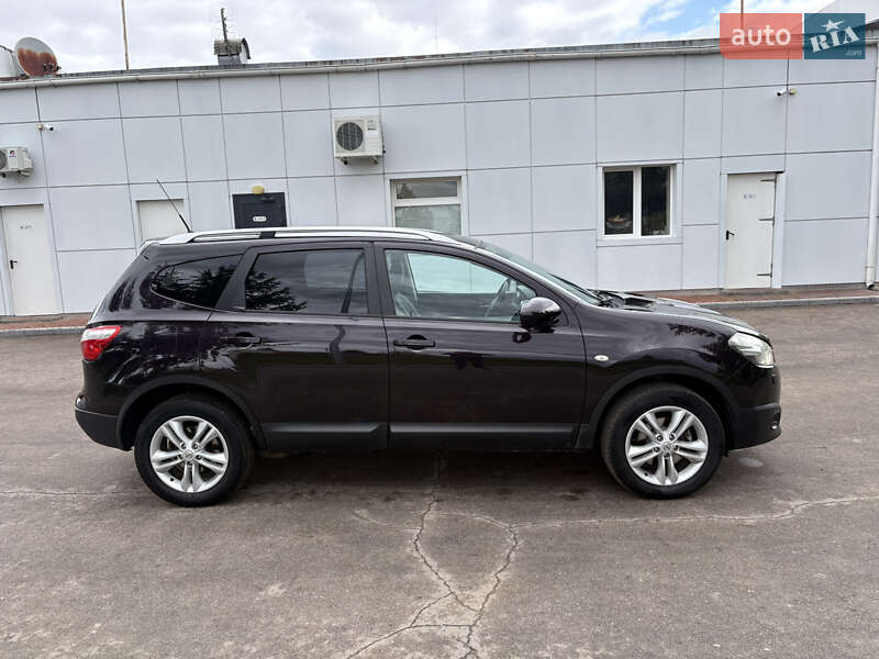Позашляховик / Кросовер Nissan Qashqai+2 2010 в Заболотові