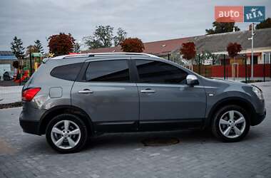 Внедорожник / Кроссовер Nissan Qashqai+2 2009 в 