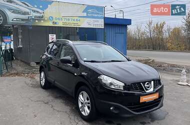 Позашляховик / Кросовер Nissan Qashqai+2 2013 в Сумах