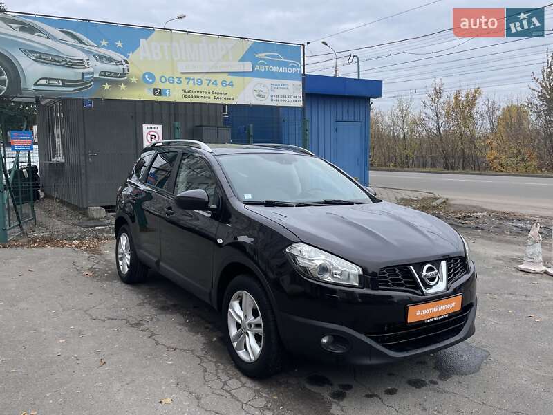 Внедорожник / Кроссовер Nissan Qashqai+2 2013 в 