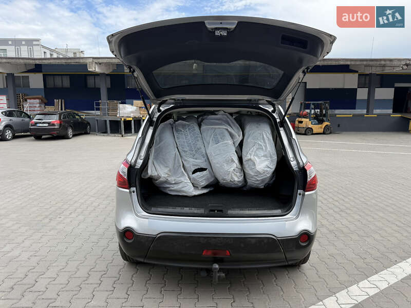 Позашляховик / Кросовер Nissan Qashqai+2 2012 в Рівному фото 40 Позашляховик / Кросовер Nissan Qashqai+2 2012 в Рівному