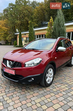Позашляховик / Кросовер Nissan Qashqai+2 2011 в 