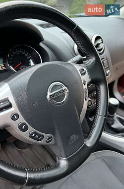 Позашляховик / Кросовер Nissan Qashqai+2 2011 в 