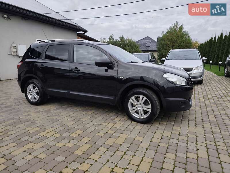 Внедорожник / Кроссовер Nissan Qashqai+2 2013 в Нововолынске фото 8 Внедорожник / Кроссовер Nissan Qashqai+2 2013 в Нововолынске