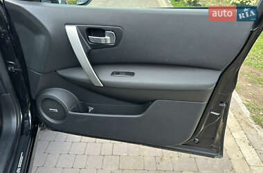 Внедорожник / Кроссовер Nissan Qashqai+2 2011 в 