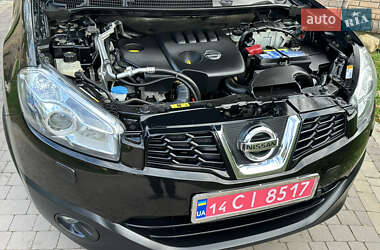 Внедорожник / Кроссовер Nissan Qashqai+2 2011 в 