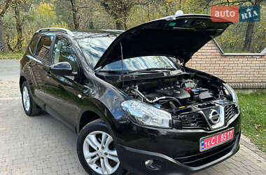 Внедорожник / Кроссовер Nissan Qashqai+2 2011 в 