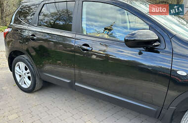 Внедорожник / Кроссовер Nissan Qashqai+2 2011 в 