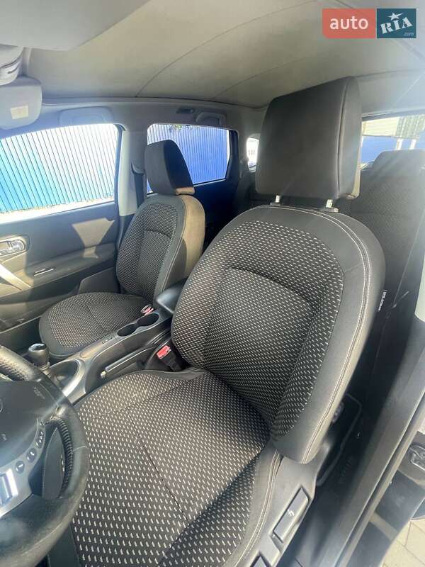 Внедорожник / Кроссовер Nissan Qashqai+2 2009 в Калуше