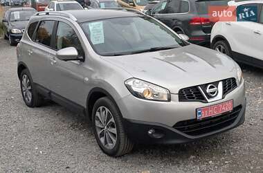 Внедорожник / Кроссовер Nissan Qashqai+2 2012 в 