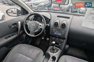 Внедорожник / Кроссовер Nissan Qashqai+2 2012 в 