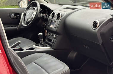 Внедорожник / Кроссовер Nissan Qashqai+2 2010 в 