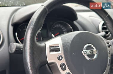 Внедорожник / Кроссовер Nissan Qashqai+2 2010 в 