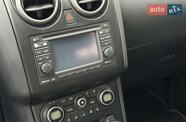 Внедорожник / Кроссовер Nissan Qashqai+2 2010 в 