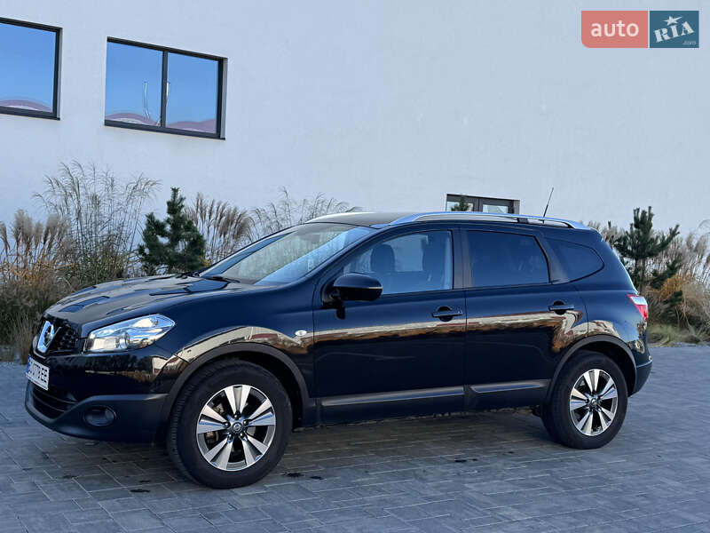 Внедорожник / Кроссовер Nissan Qashqai+2 2010 в Луцке