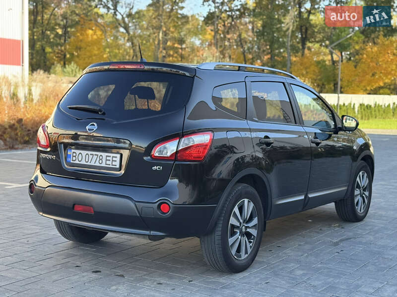 Внедорожник / Кроссовер Nissan Qashqai+2 2010 в Луцке