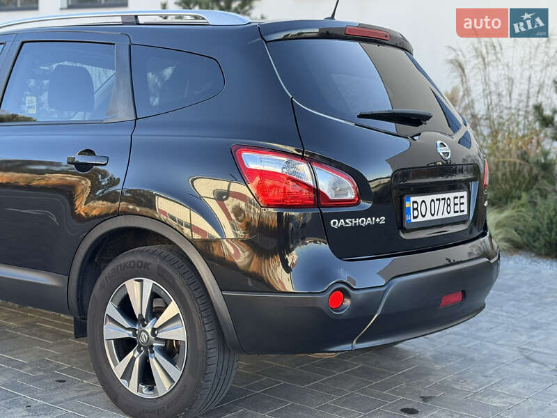 Внедорожник / Кроссовер Nissan Qashqai+2 2010 в Луцке