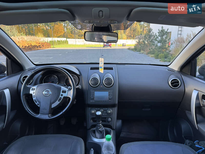 Внедорожник / Кроссовер Nissan Qashqai+2 2010 в Луцке