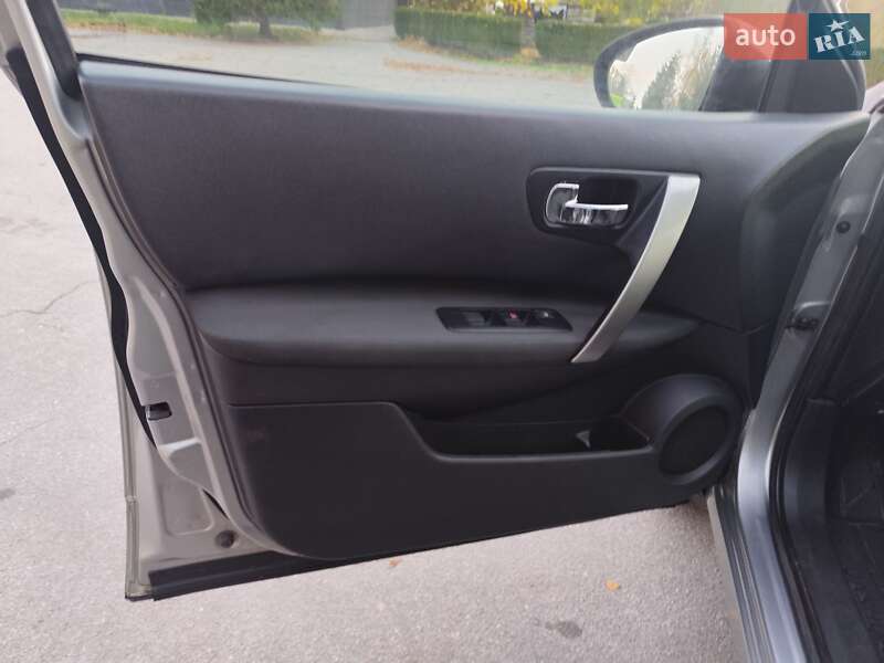 Позашляховик / Кросовер Nissan Qashqai+2 2009 в Звягелі фото 17 Позашляховик / Кросовер Nissan Qashqai+2 2009 в Звягелі