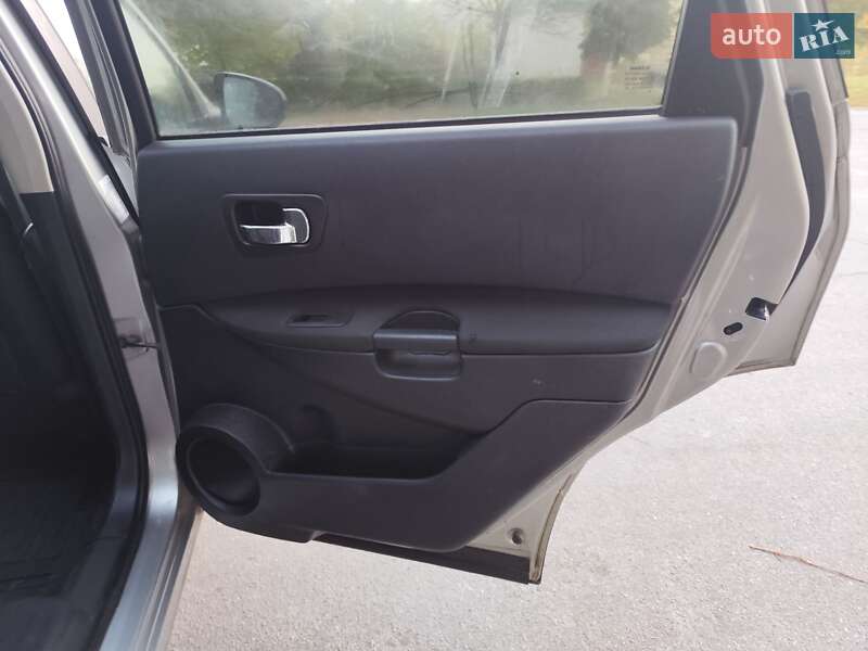 Позашляховик / Кросовер Nissan Qashqai+2 2009 в Звягелі фото 26 Позашляховик / Кросовер Nissan Qashqai+2 2009 в Звягелі