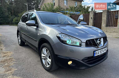 Внедорожник / Кроссовер Nissan Qashqai+2 2010 в 