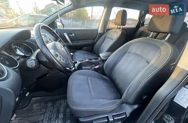 Внедорожник / Кроссовер Nissan Qashqai+2 2010 в 
