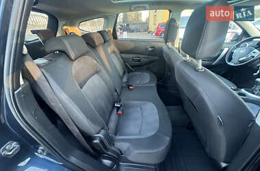 Внедорожник / Кроссовер Nissan Qashqai+2 2010 в 