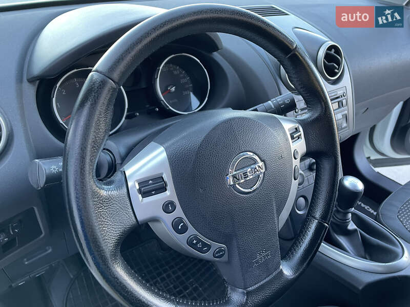 Внедорожник / Кроссовер Nissan Qashqai+2 2009 в Косове